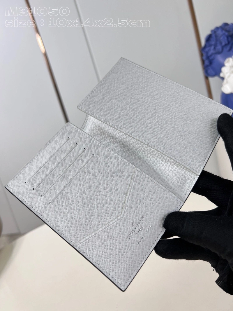 LV Wallets 4365H-0152