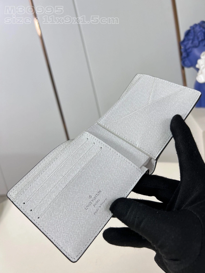 LV Wallets 4365H-0154