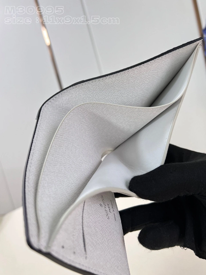 LV Wallets 4365H-0154