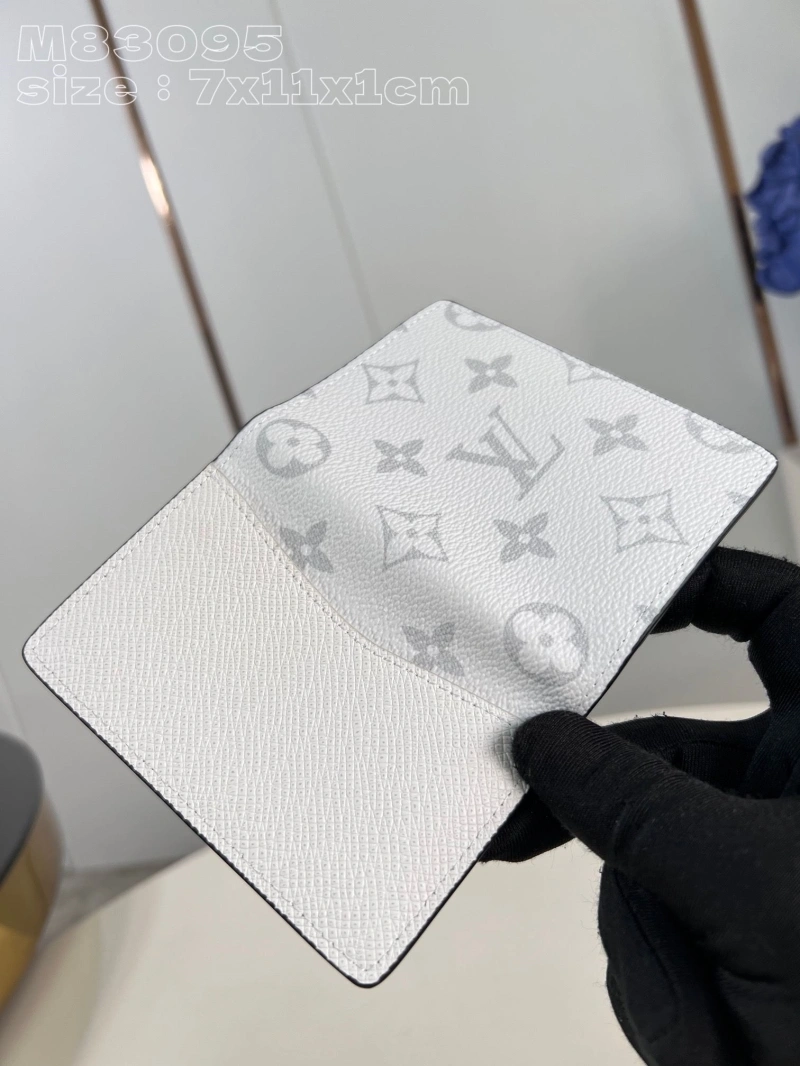 LV Wallets 4365H-0208