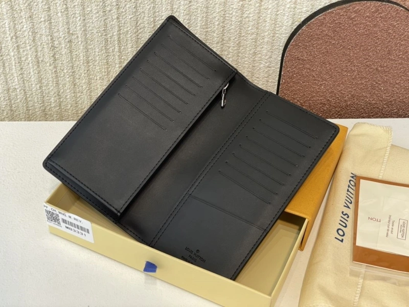LV Wallets 4365H-0347