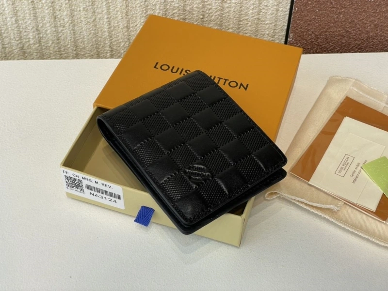LV Wallets 4365H-0378