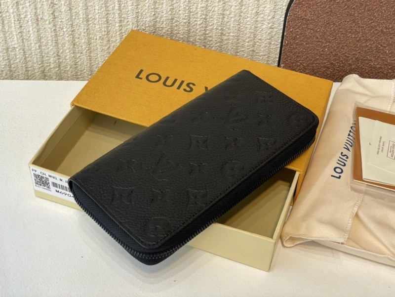 LV Wallets 4365H-0383