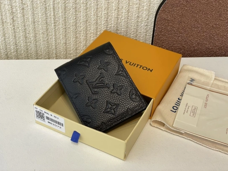 LV Wallets 4365H-0386