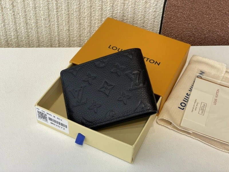 LV Wallets 4365H-0386