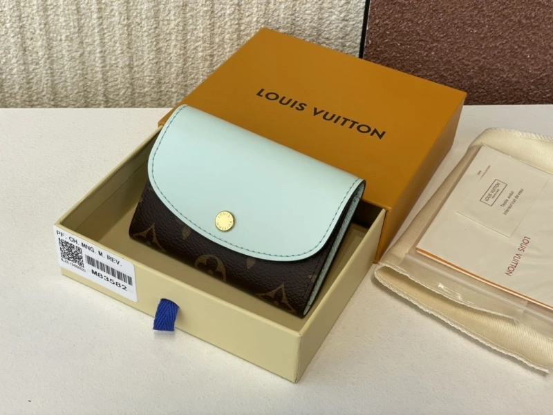 LV Wallets 4365H-0388