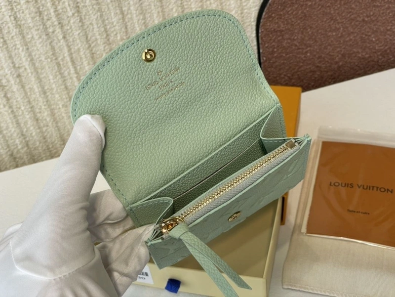 LV Wallets 4365H-0389