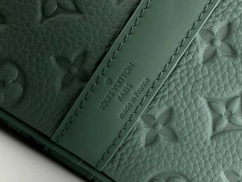 LV Travel Bags 4365H-0424