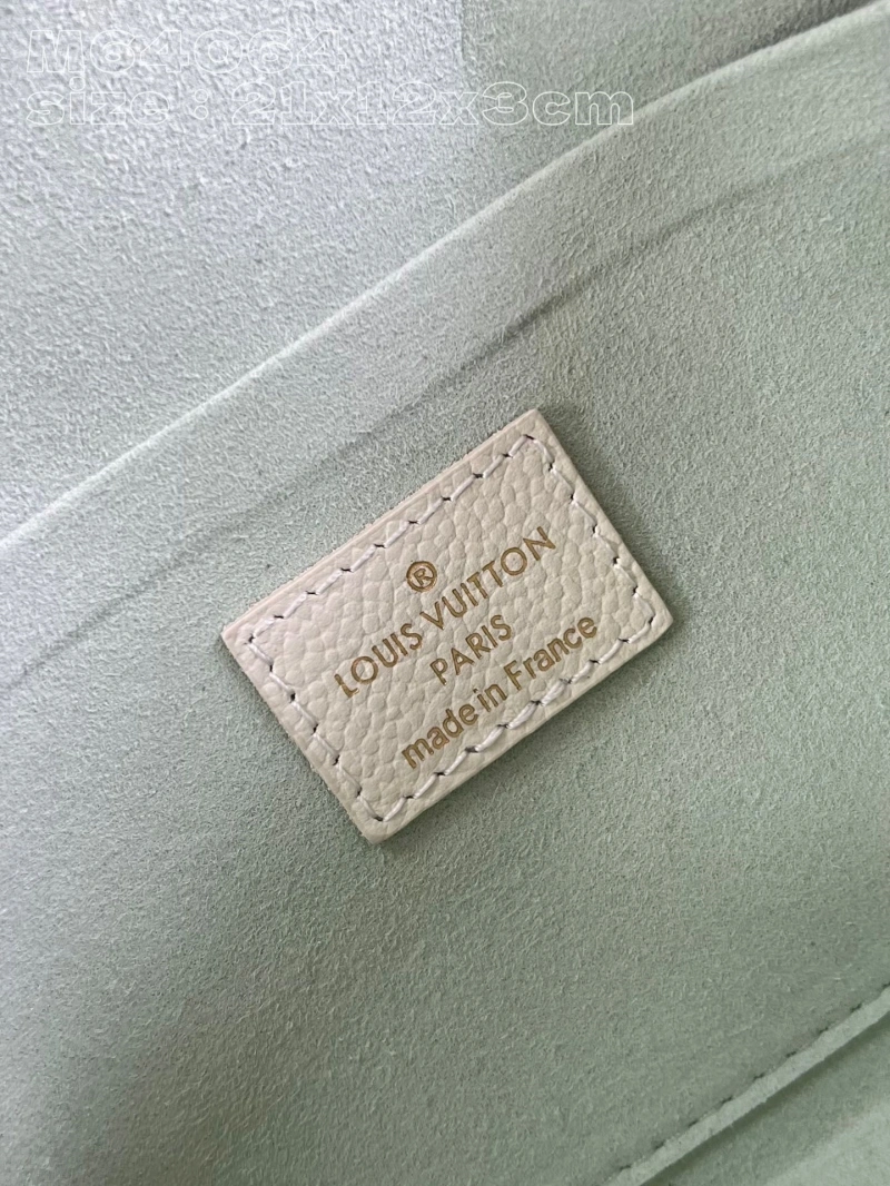 LV Wallets 4365H-0479