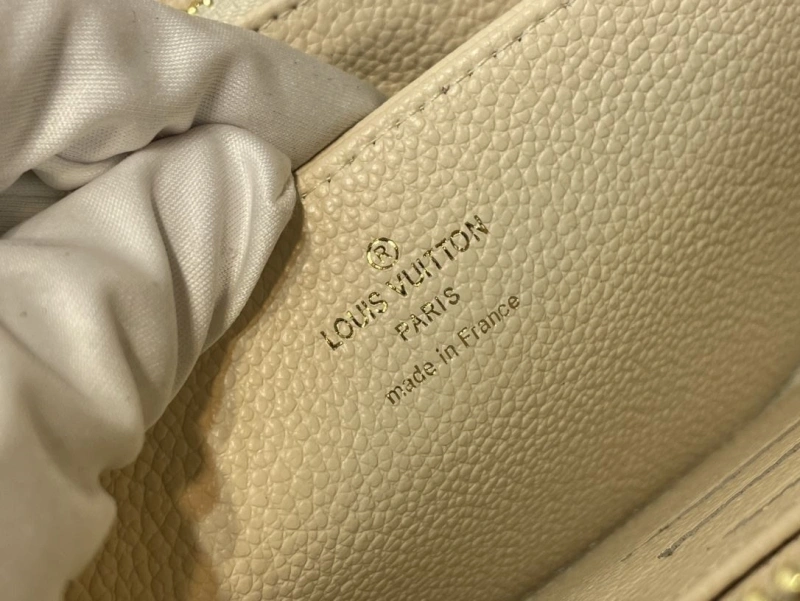 LV Wallets 4365H-0523