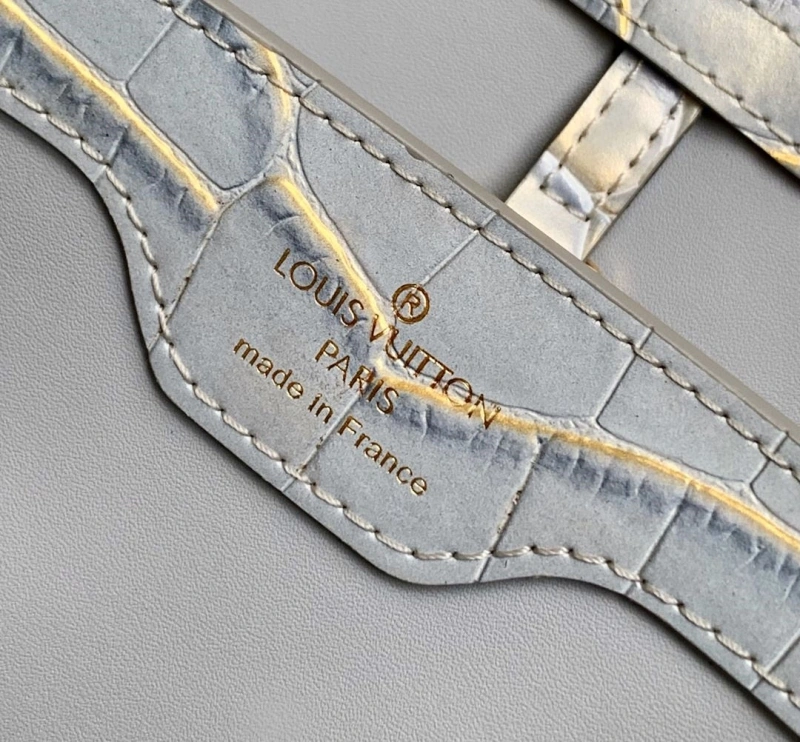 LV Capucines Bags 4365H-0542