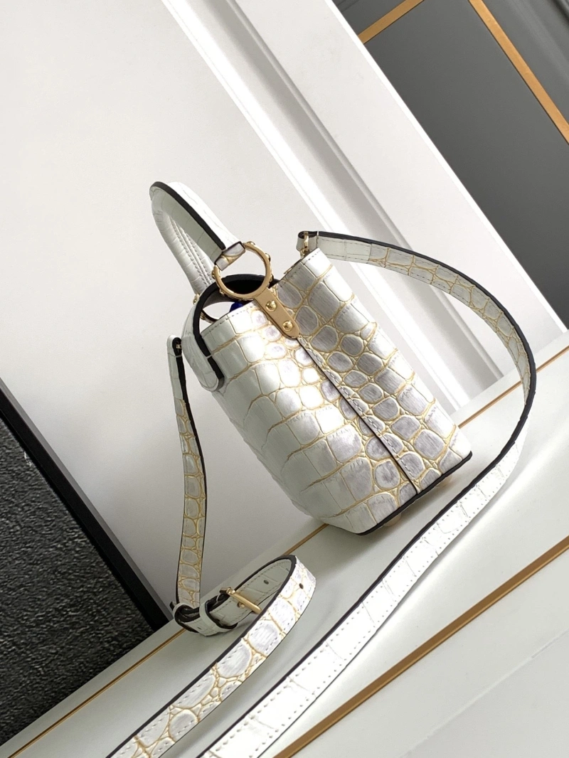 LV Capucines Bags 4365H-0544