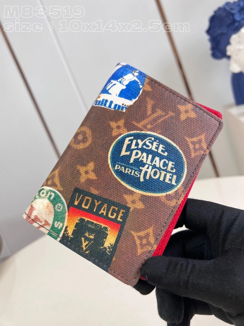 LV Wallets 4365H-0559