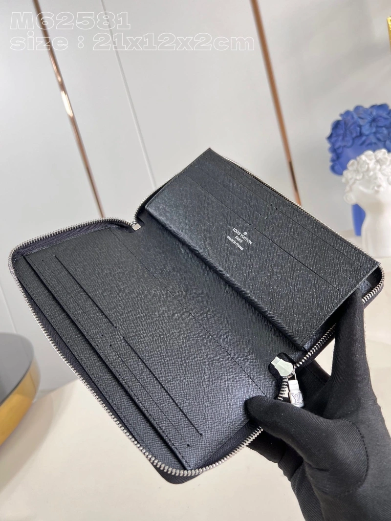 LV Wallets 4365H-0602