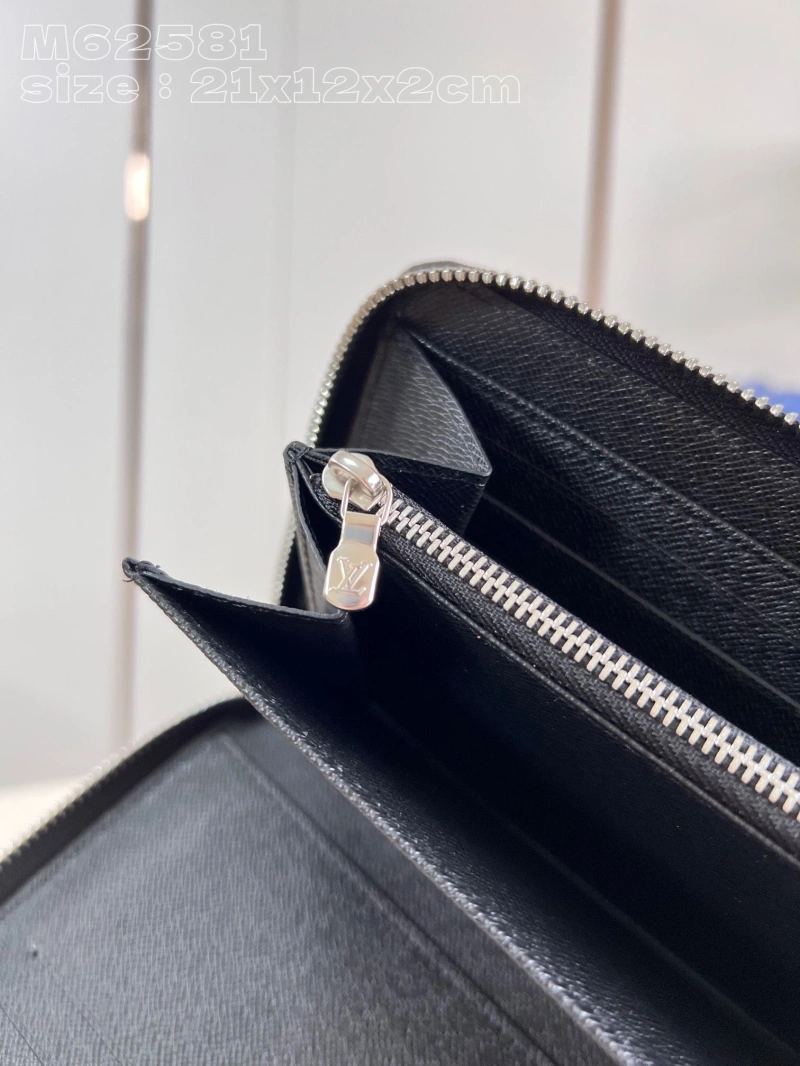 LV Wallets 4365H-0602