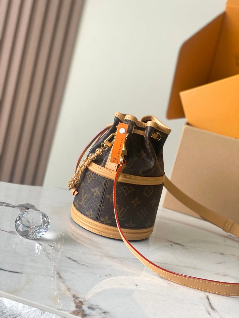 LV Bucket Bags 4365H-0661