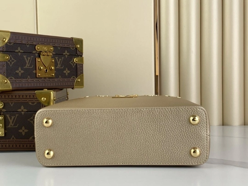 LV Capucines Bags 4365H-0671