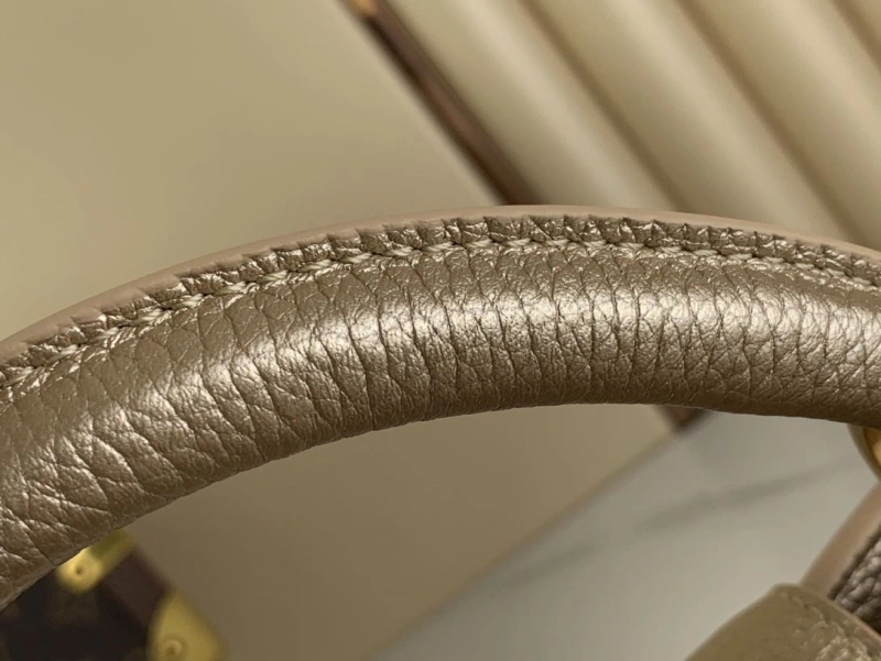 LV Capucines Bags 4365H-0671