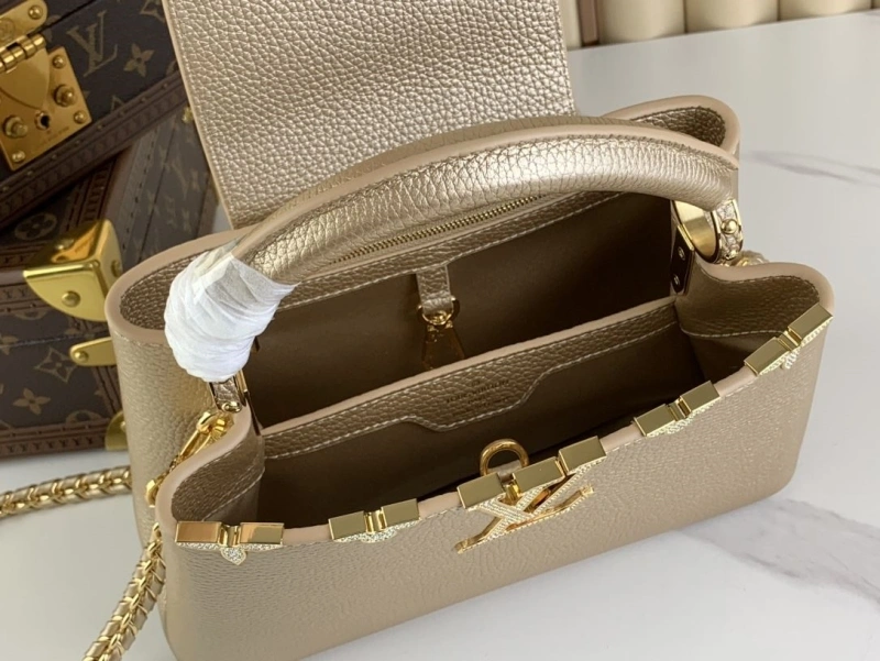 LV Capucines Bags 4365H-0671