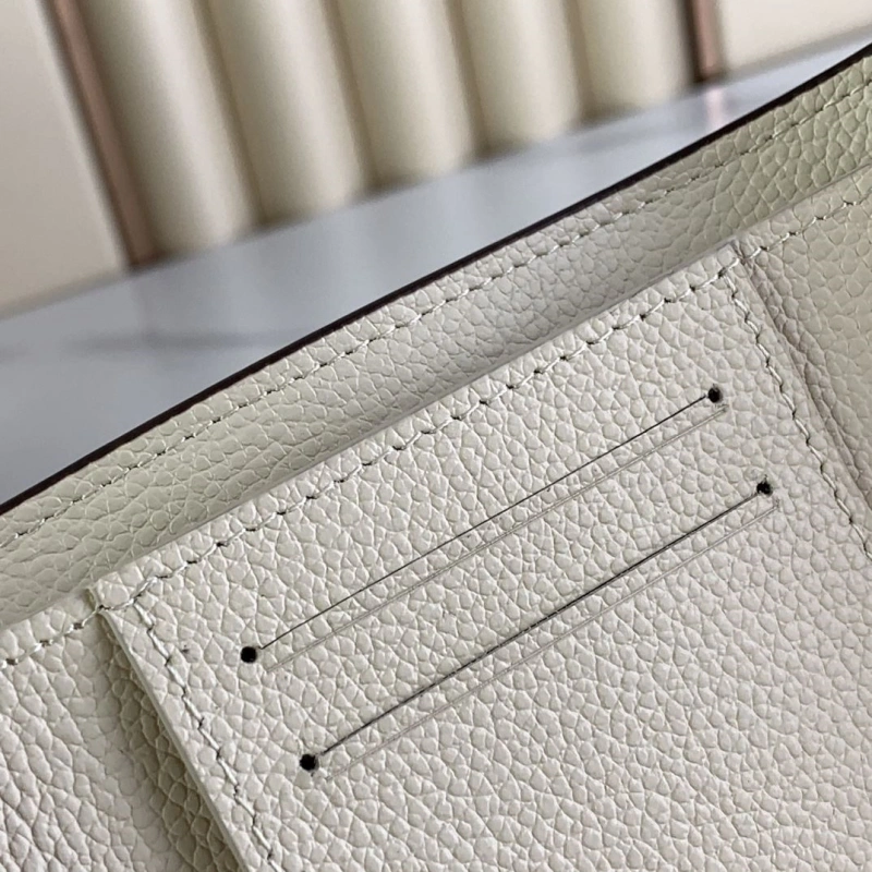 LV Wallets 4365I-0089