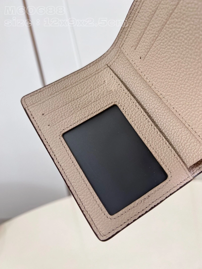 LV Wallets 4365I-0131