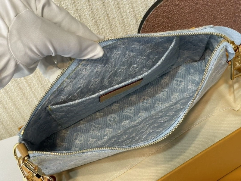 LV Clutch Bags 4365I-0238