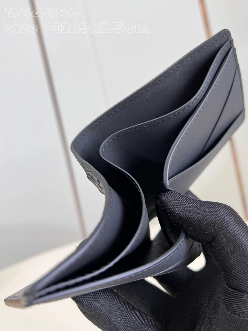 LV Wallets 4365I-0258