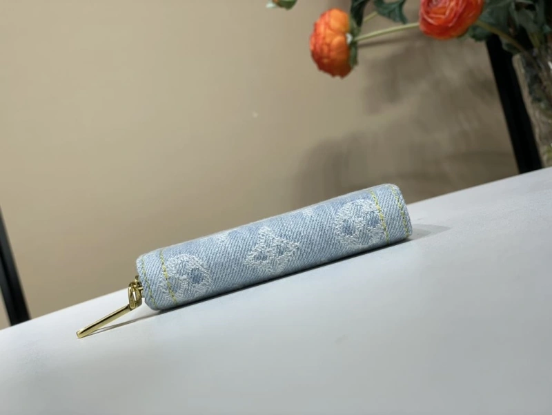 LV Wallets 4365I-0290