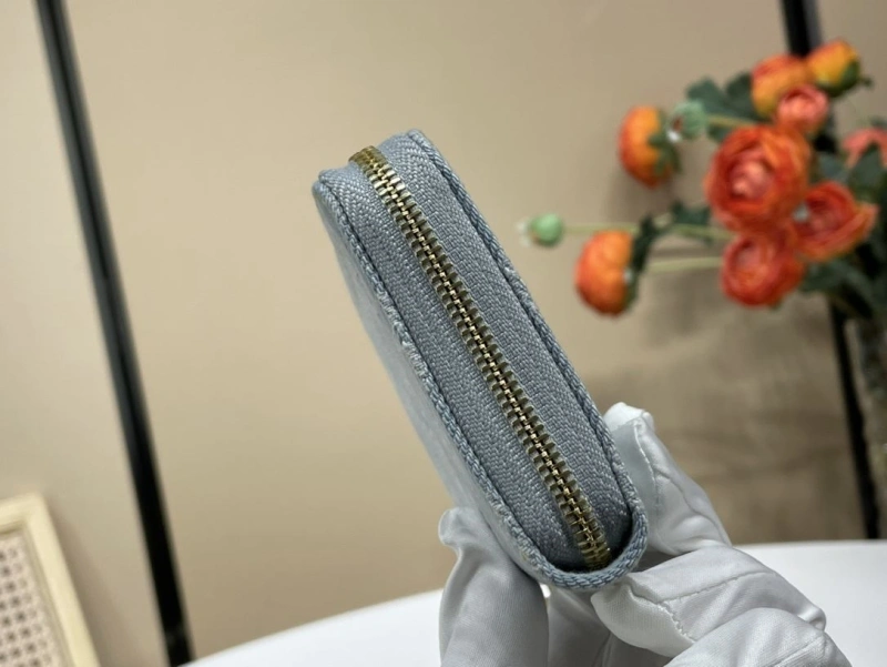 LV Wallets 4365I-0290