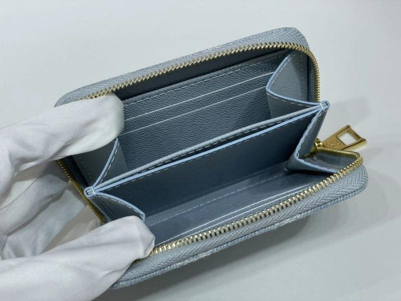 LV Wallets 4365I-0290