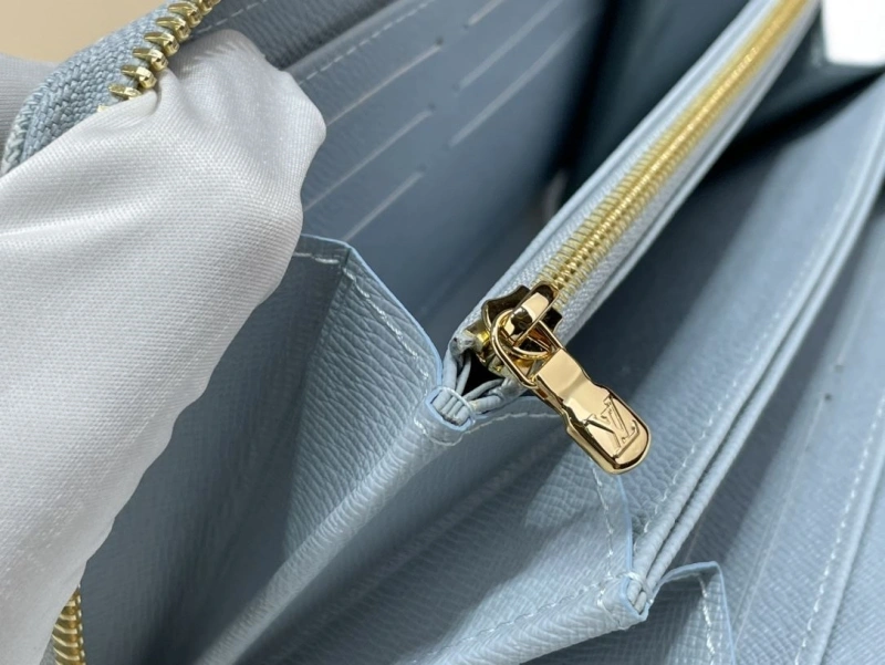 LV Wallets 4365I-0291