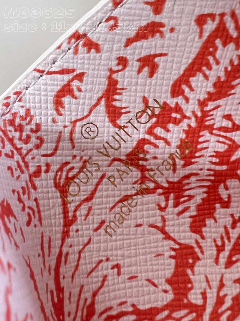 LV Wallets 4365I-0322