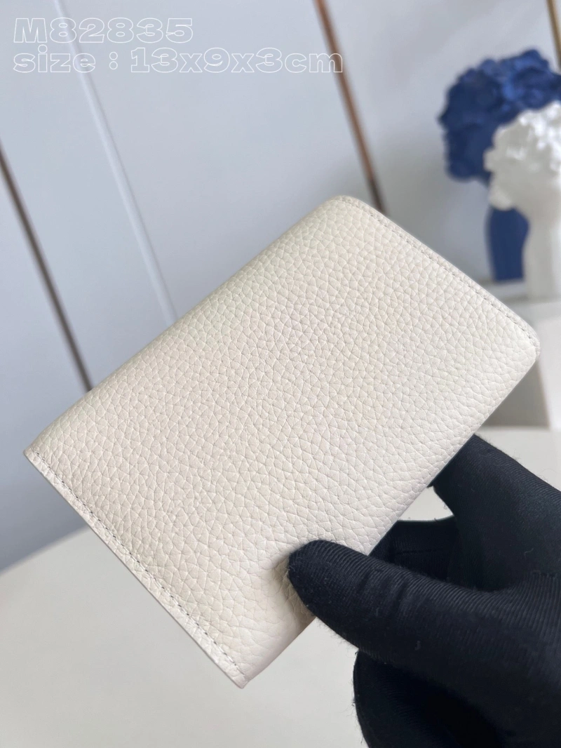 LV Wallets 4365I-0339