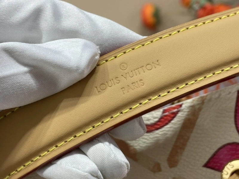 LV Bucket Bags 4365I-0358