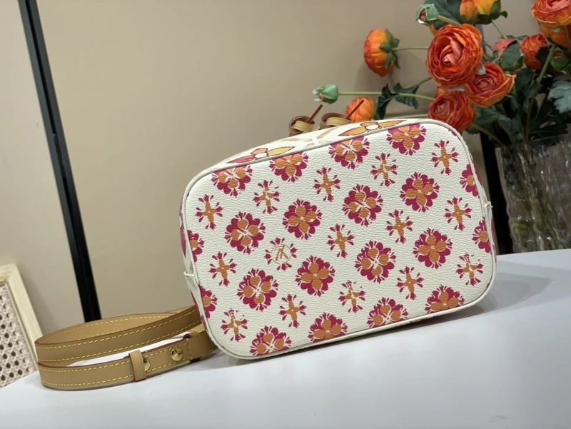 LV Bucket Bags 4365I-0358