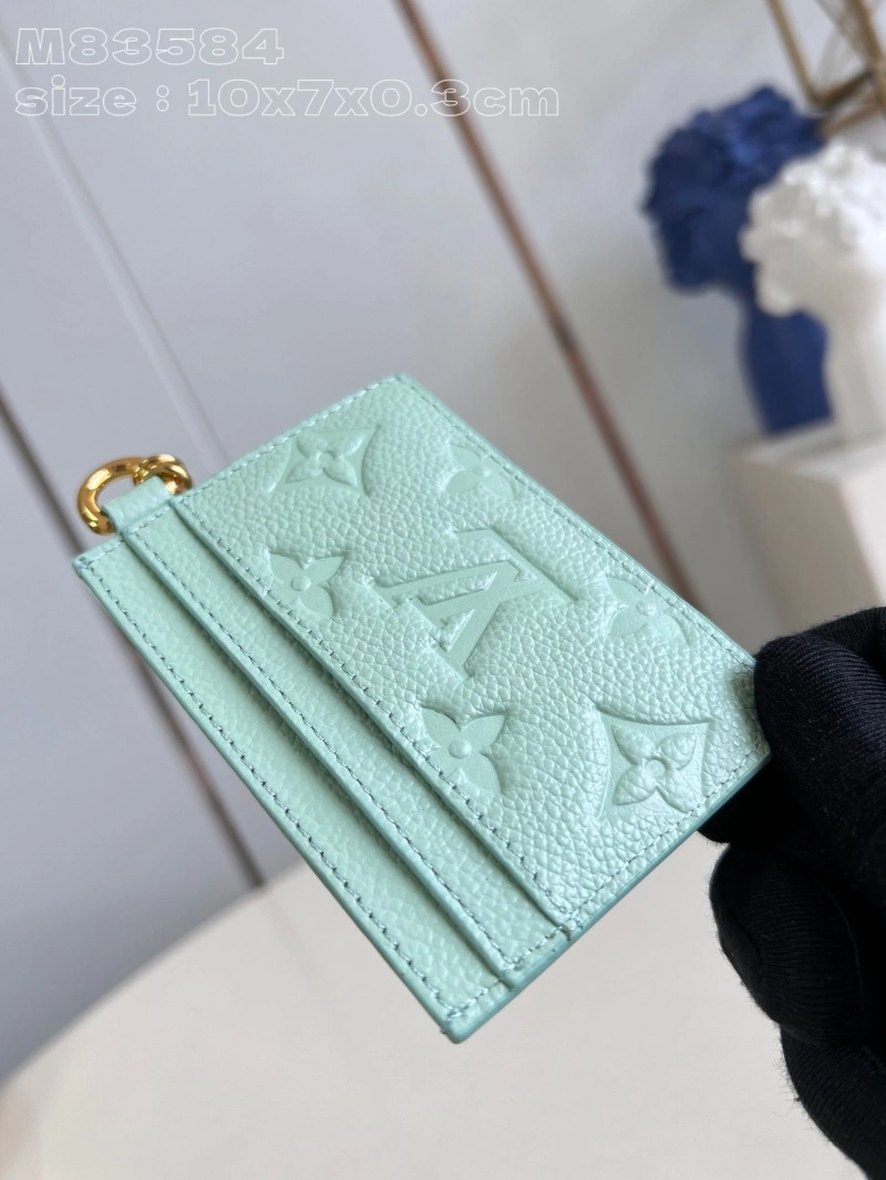 LV Wallets 4365I-0420