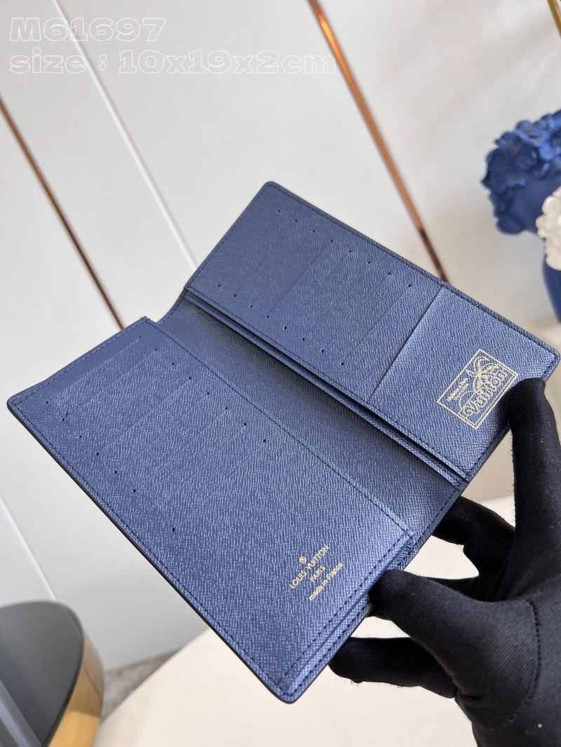 LV Wallets 4365I-0425