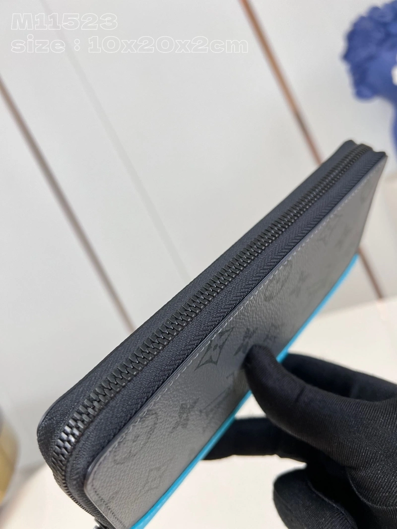 LV Wallets 4365I-0511