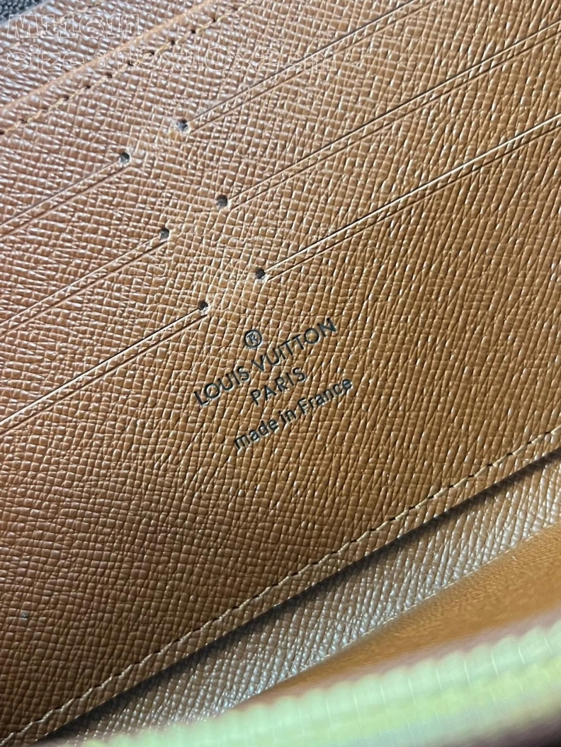 LV Wallets 4365I-0668