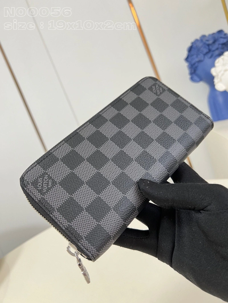 LV Wallets 4365I-0670