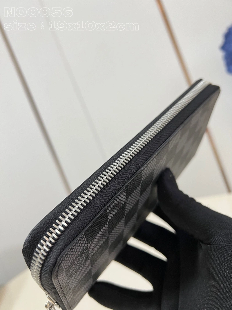 LV Wallets 4365I-0670