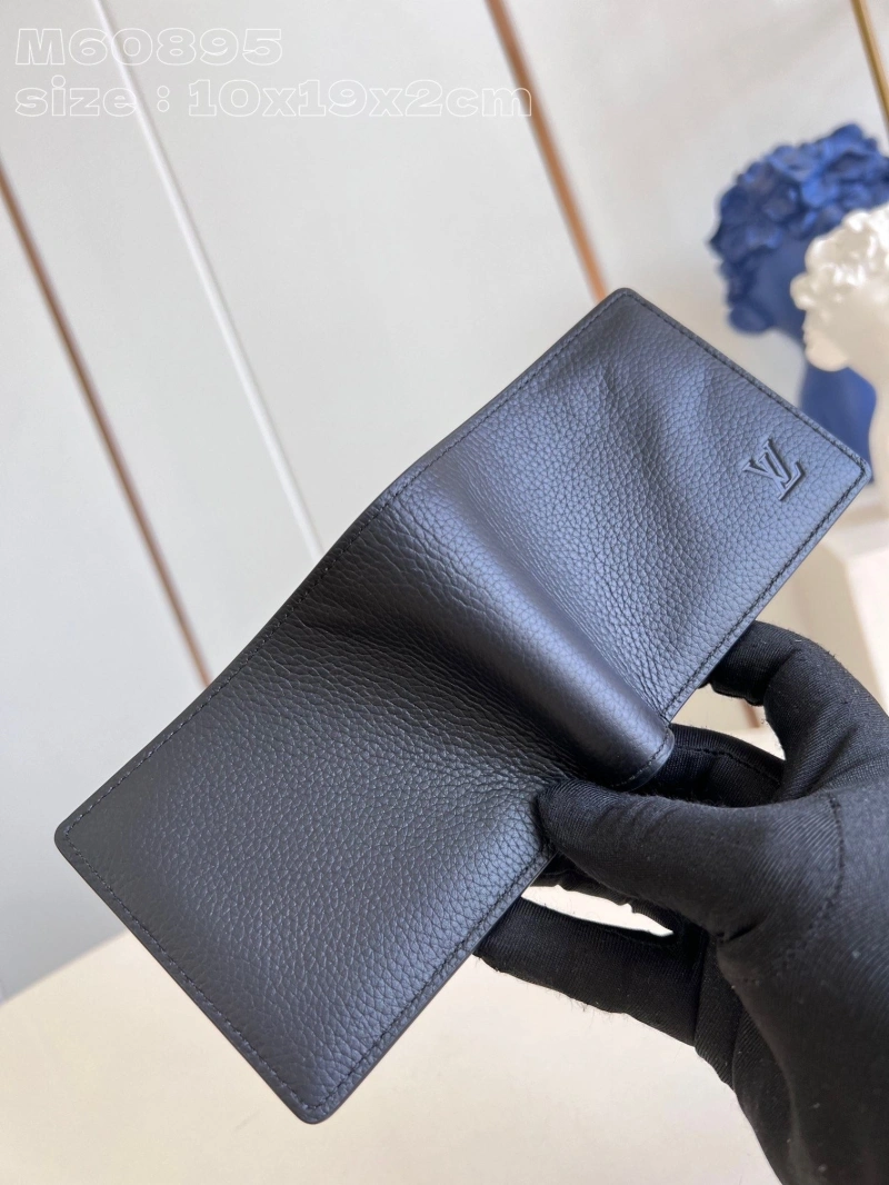 LV Wallets 4365I-0702