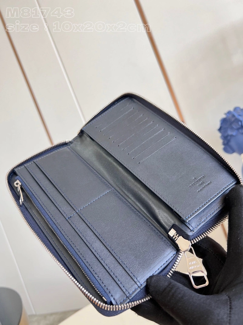 LV Wallets 4365I-0711