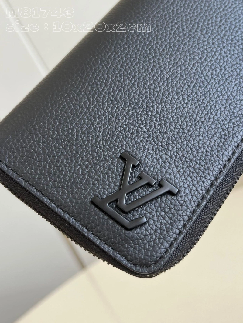 LV Wallets 4365I-0712