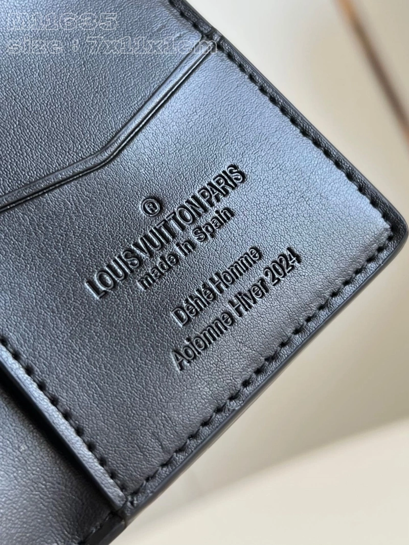 LV Wallets 4365I-0744