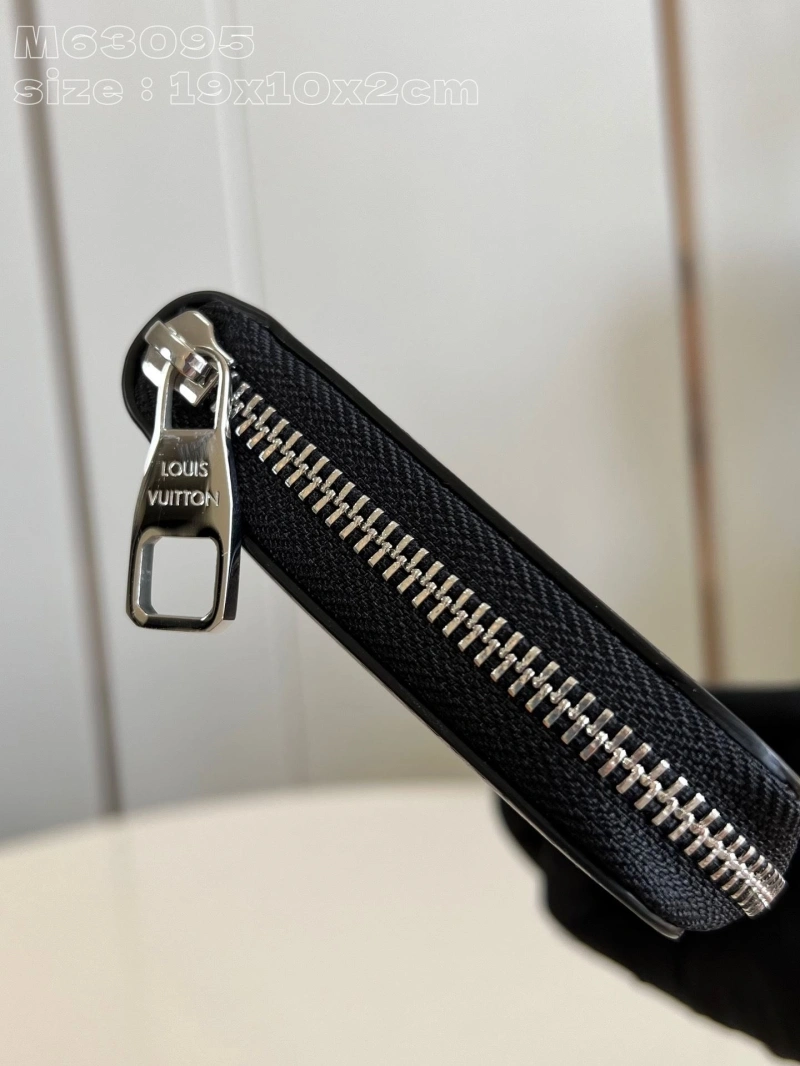 LV Wallets 4365I-0747