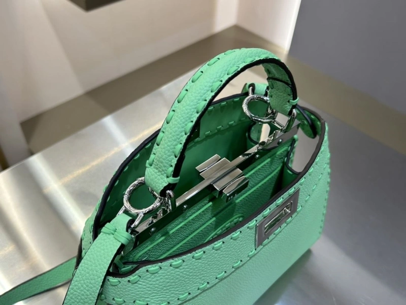 Fendi Top Handle Bags 4370-0001