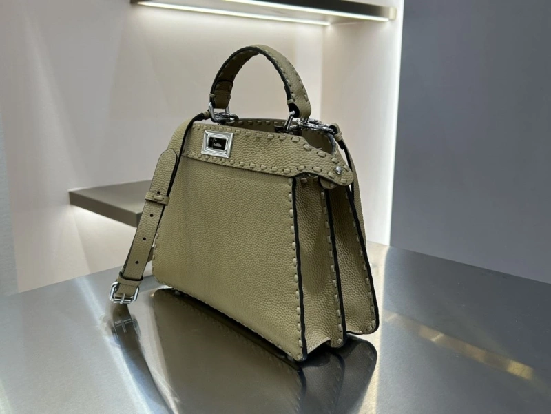 Fendi Top Handle Bags 4370-0002