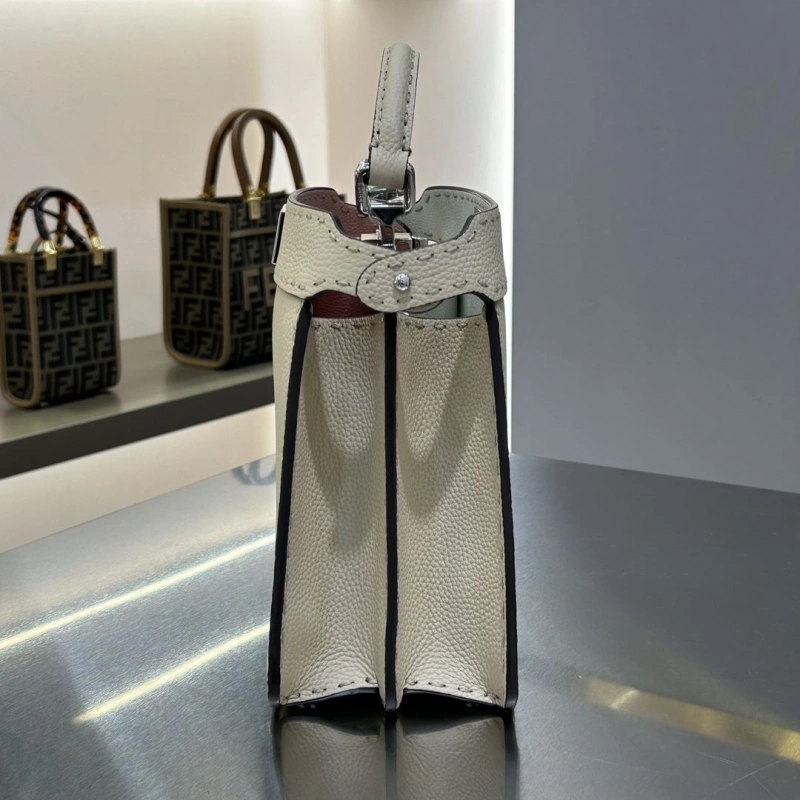 Fendi Top Handle Bags 4370-0005