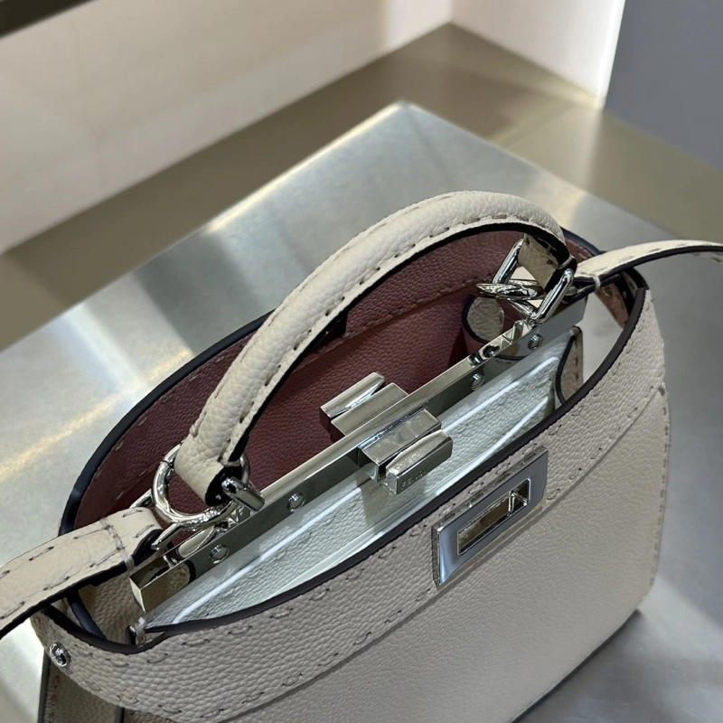 Fendi Top Handle Bags 4370-0005